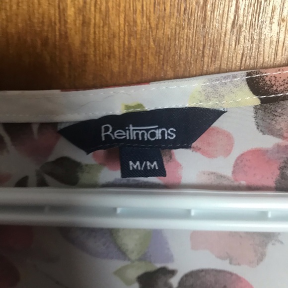 REITMANS Pink Floral button-down Summer Top - Picture 2 of 2